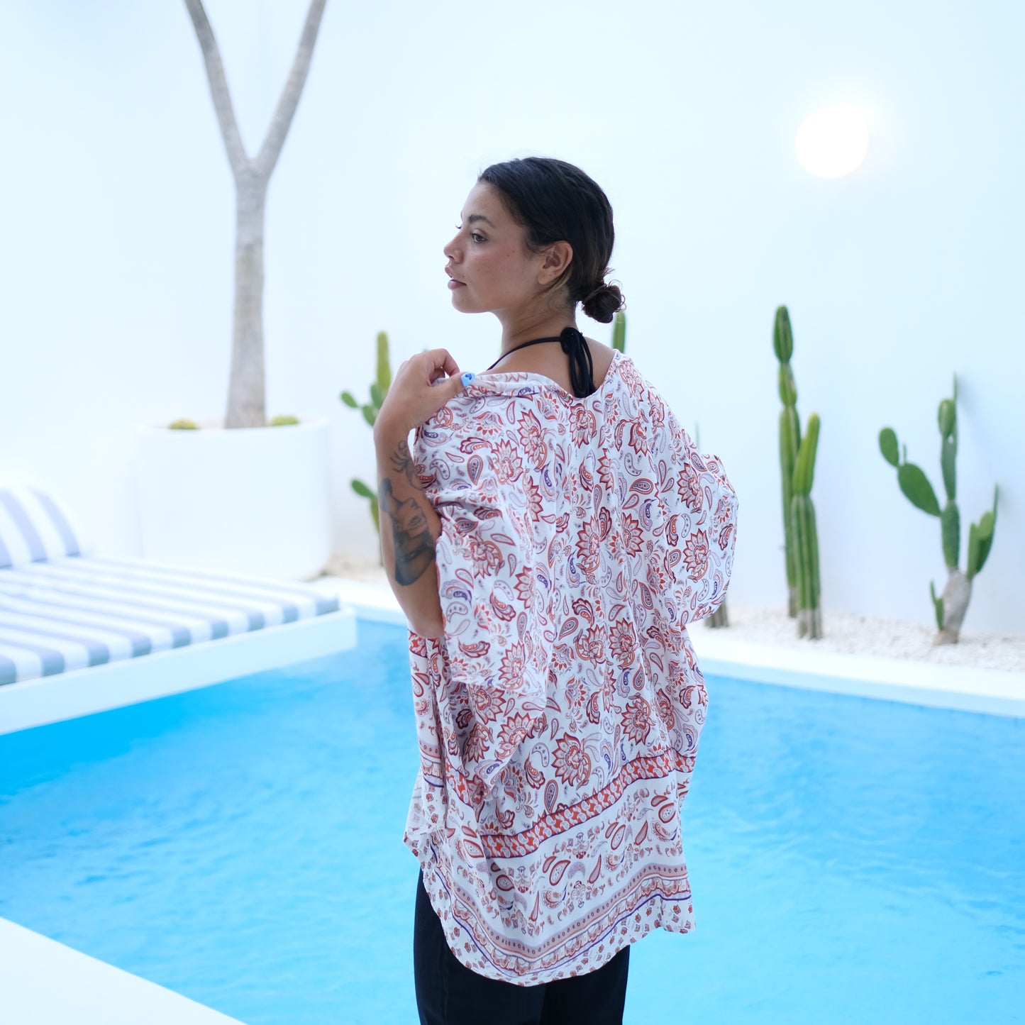 Kyla Short-Sleeve Kimono - Red