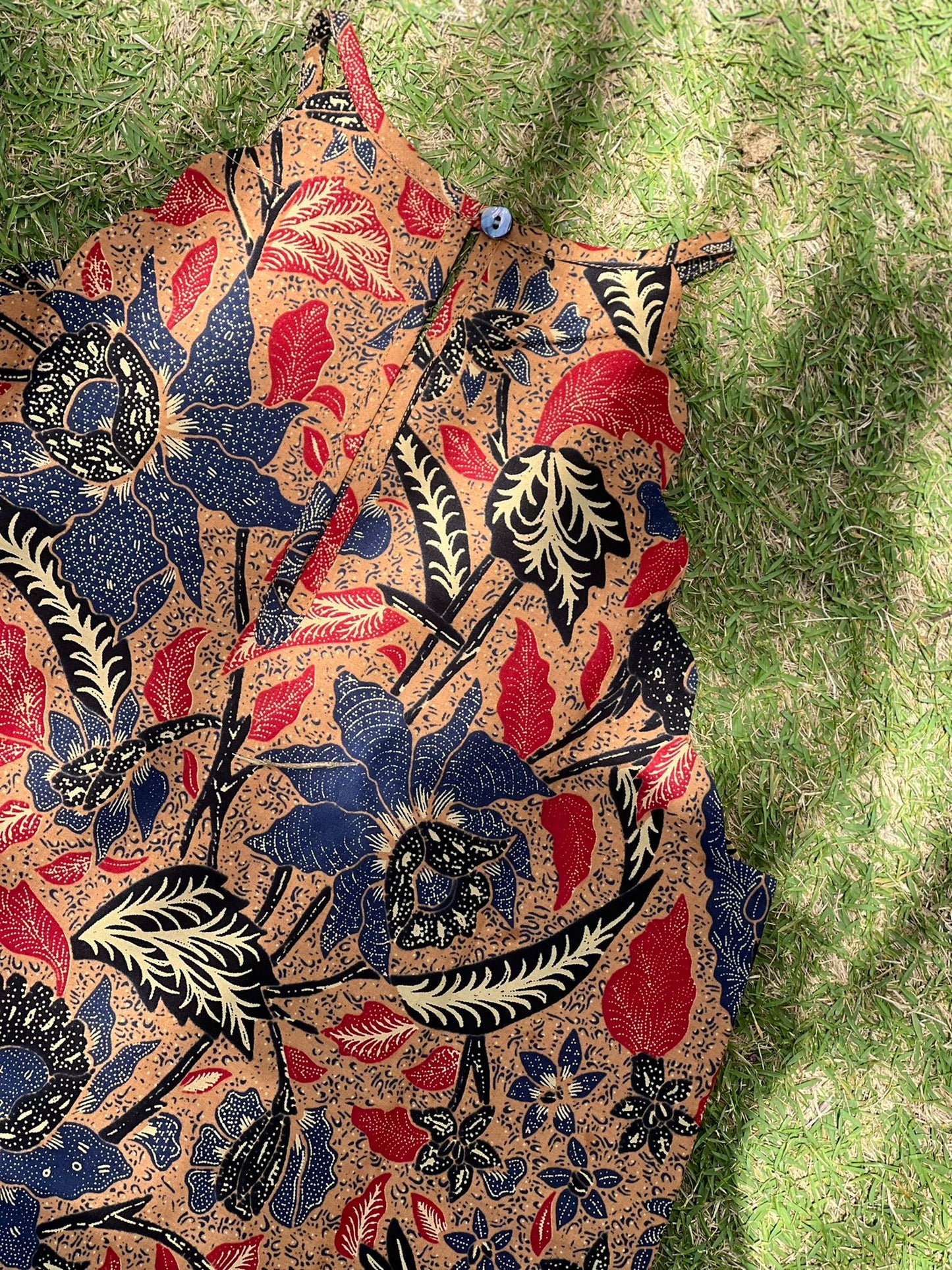 Jolie Batik Scallop Halter Top - Brown Floral