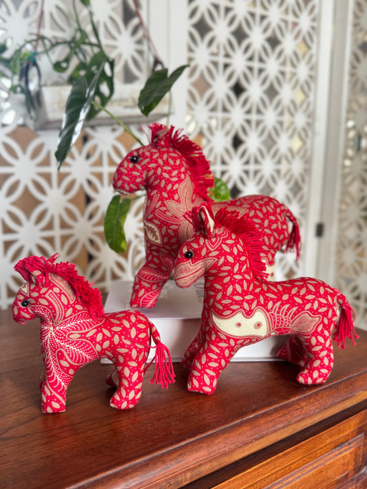 SET OF 3 : HORSE CNY ORNAMENT- Batik Red Beige